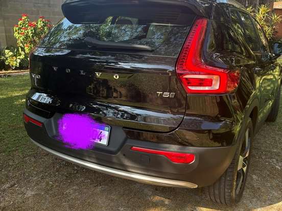 VOLVO-XC40-2.0 T5 GASOLINA MOMENTUM AWD GEARTRONIC VOLVO-XC40-2019
