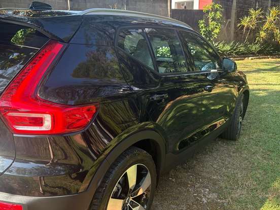 VOLVO-XC40-2.0 T5 GASOLINA MOMENTUM AWD GEARTRONIC VOLVO-XC40-2019