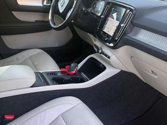 VOLVO-XC40-2.0 T5 GASOLINA MOMENTUM AWD GEARTRONIC VOLVO-XC40-2019