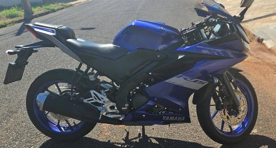 YAMAHA YZF R15 