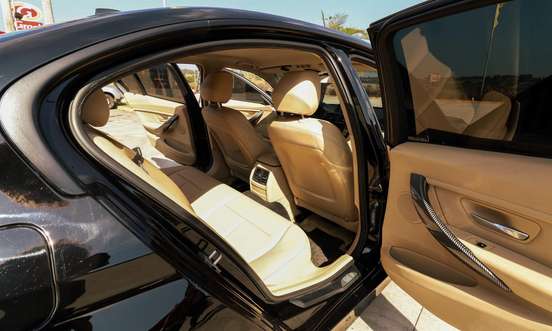 BMW-320i-2015