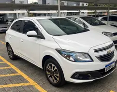 CHEVROLET ONIX 1.4 MPFI LTZ 8V FLEX 4P AUTOMÁTICO CHEVROLET ONIX 1.4 MPFI LTZ 8V FLEX 4P AUTOMÁTICO