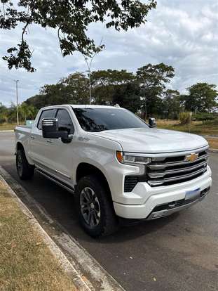 CHEVROLET-SILVERADO-5.3 V8 GASOLINA 1500 HIGH COUNTRY 4X4 AUTOMÁTICO CHEVROLET-SILVERADO-2023