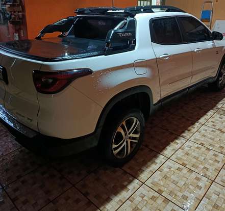 FIAT-TORO-2017