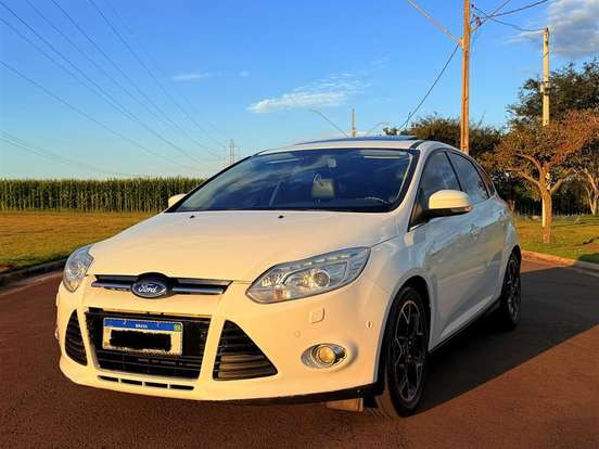 FORD-FOCUS-2.0 TITANIUM PLUS 16V FLEX 4P POWERSHIFT FORD-FOCUS-2015