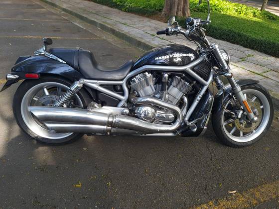 HARLEY-DAVIDSON V-ROD 