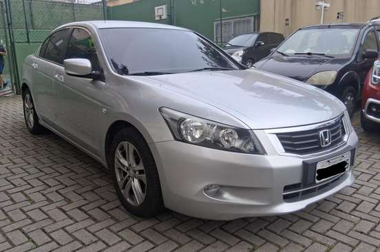 HONDA-ACCORD-2010