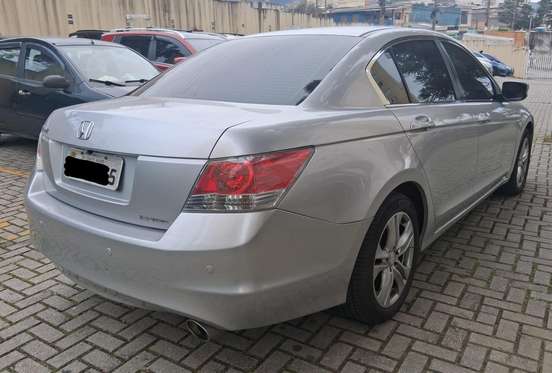 HONDA-ACCORD-2010