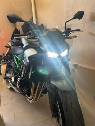 KAWASAKI Z900 