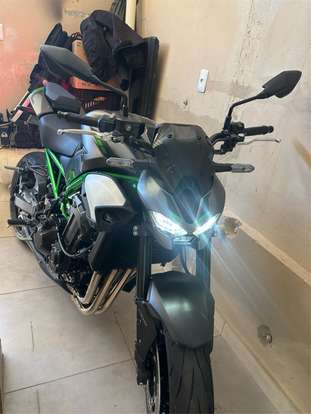 KAWASAKI-Z900 KAWASAKI-Z900-2025