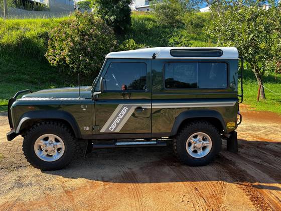LAND ROVER DEFENDER 2.5 90 CSW 4X4 TURBO INTERCOOLER DIESEL 2P MANUAL