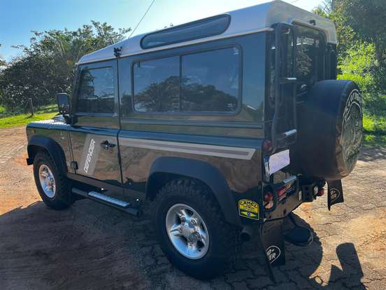 LAND ROVER-DEFENDER-2000