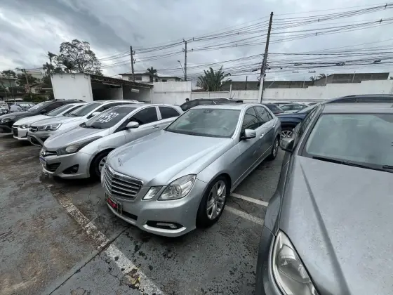 MERCEDES-BENZ E 350 3.5 AVANTGARDE V6 GASOLINA 4P AUTOMÁTICO MERCEDES-BENZ E 350 3.5 AVANTGARDE V6 GASOLINA 4P AUTOMÁTICO