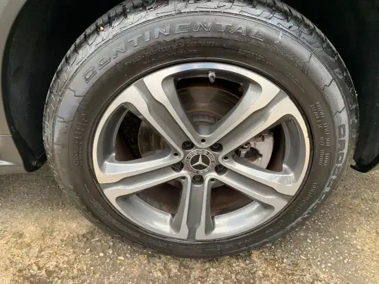 MERCEDES-BENZ-GLC 250-2017