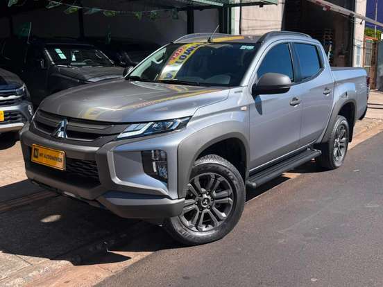 MITSUBISHI-L200 TRITON-2024