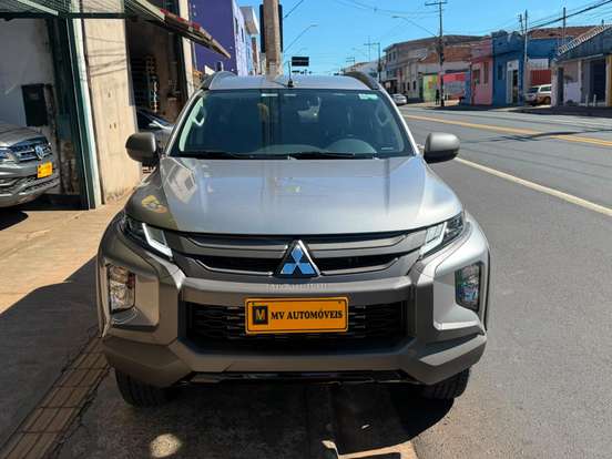 MITSUBISHI-L200 TRITON-2024