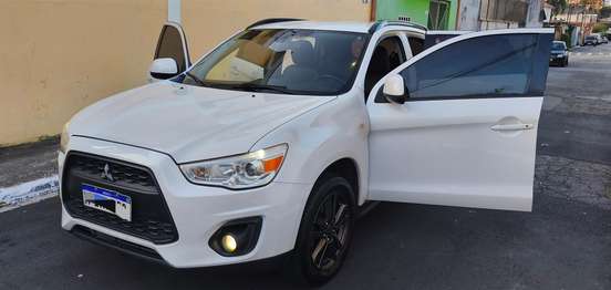 MITSUBISHI-ASX-2012