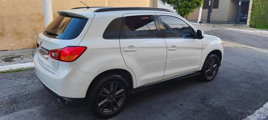 MITSUBISHI-ASX-2012