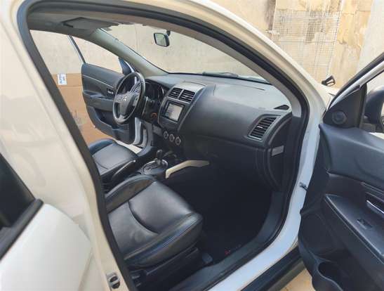 MITSUBISHI-ASX-2012