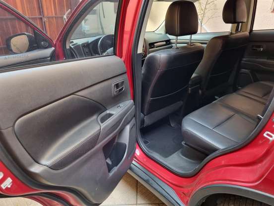 MITSUBISHI-OUTLANDER-2.0 16V GASOLINA 4P AUTOMÁTICO MITSUBISHI-OUTLANDER-2016