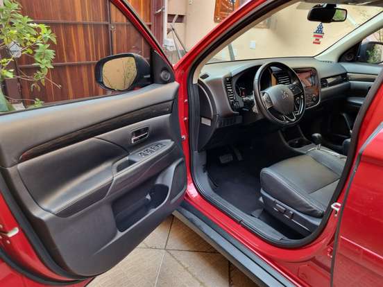 MITSUBISHI-OUTLANDER-2.0 16V GASOLINA 4P AUTOMÁTICO MITSUBISHI-OUTLANDER-2016