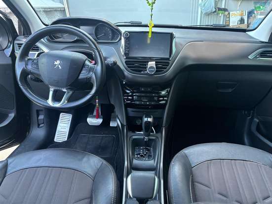 PEUGEOT-2008-2016