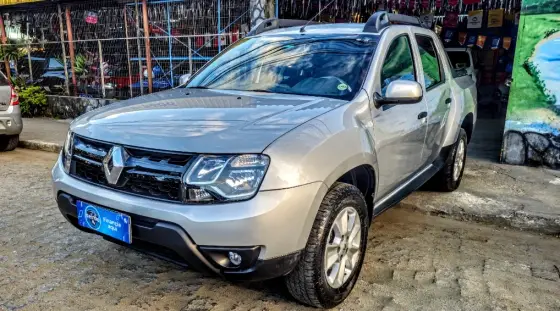 RENAULT DUSTER OROCH 1.6 16V SCE FLEX EXPRESS MANUAL RENAULT DUSTER OROCH 1.6 16V SCE FLEX EXPRESS MANUAL