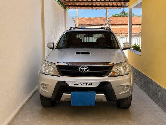 TOYOTA-HILUX SW4-2006