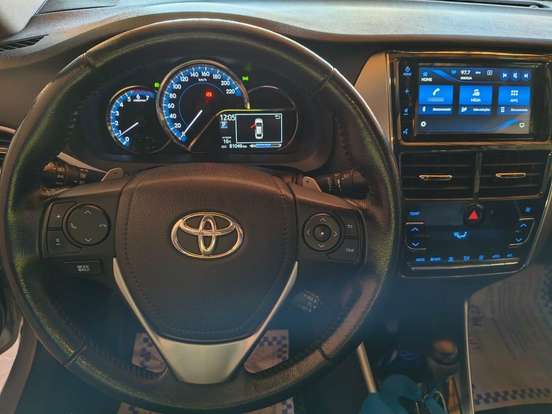 TOYOTA-YARIS-2018