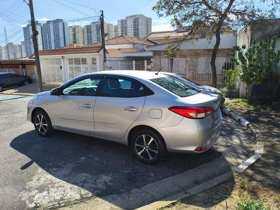 TOYOTA-YARIS-2018