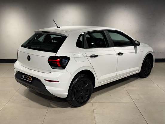VOLKSWAGEN-POLO-2024