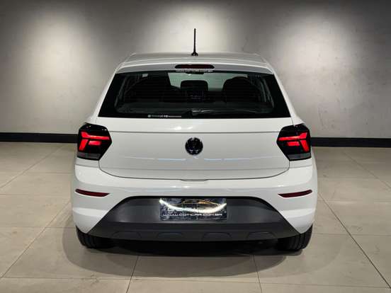 VOLKSWAGEN-POLO-2024