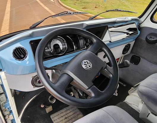 VOLKSWAGEN-KOMBI-2009