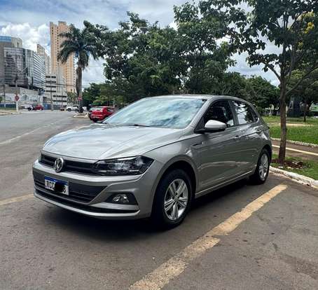 VOLKSWAGEN-POLO-2020