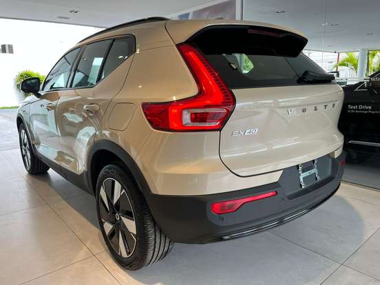 VOLVO-EX40-P6 RECHARGE ELECTRIC PLUS VOLVO-EX40-2026