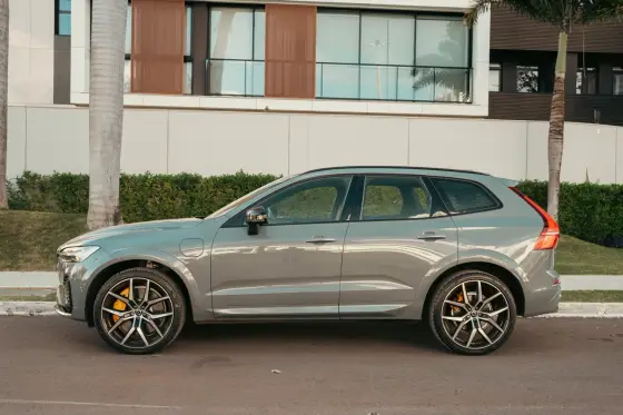 VOLVO XC60 2.0 T8 RECHARGE POLESTAR ENGINEERED AWD GEARTRONIC VOLVO XC60 2.0 T8 RECHARGE POLESTAR ENGINEERED AWD GEARTRONIC
