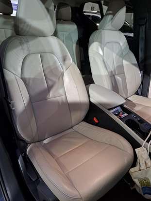 VOLVO-XC40-2021