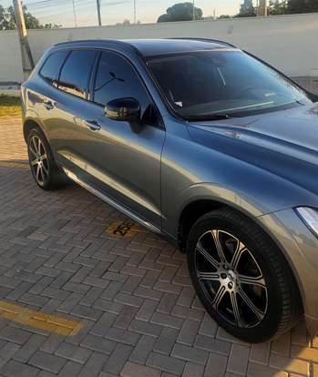 VOLVO-XC60-2019