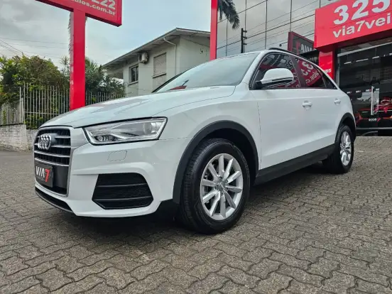 AUDI-Q3-2018