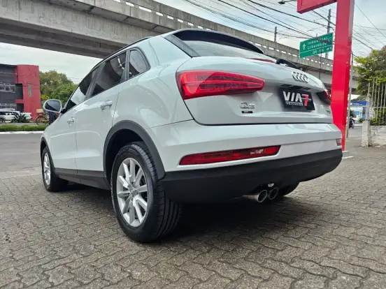 AUDI-Q3-2018