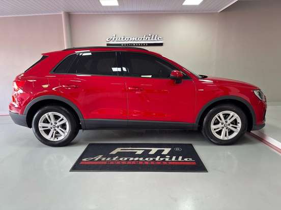 AUDI-Q3-2019