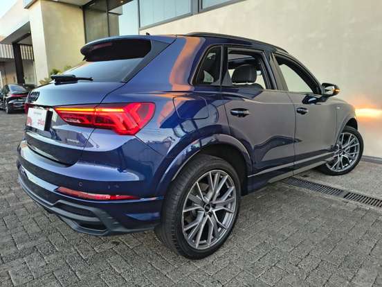 AUDI-Q3-2.0 40 TFSI GASOLINA ANNIVERSARY EDITION QUATTRO TIPTRONIC AUDI-Q3-2023