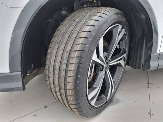 /en/city-belo-horizonte/cate-car-used-car/audi-q3-2024-2-0-40-tfsi-gasoline-sportback-performance-quattro-tiptronic-50212463559377920/-11