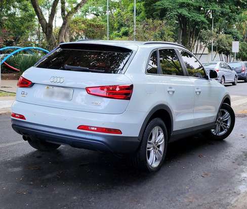 AUDI-Q3-2014