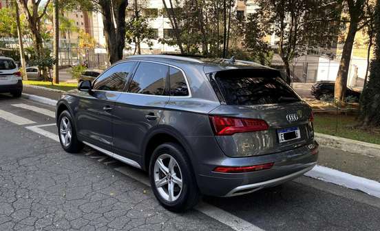 AUDI-Q5-2018