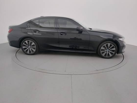 /en/city/cate-car-used-car/bmw-320i-2025-2-0-16v-turbo-flex-gp-automatic-50213562695615488/-6