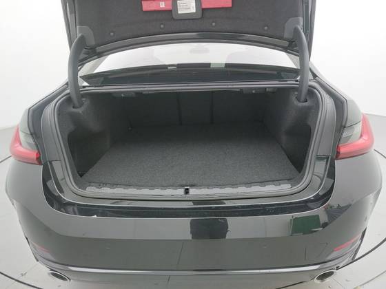 /en/city/cate-car-used-car/bmw-320i-2025-2-0-16v-turbo-flex-gp-automatic-50213562695615488/-9