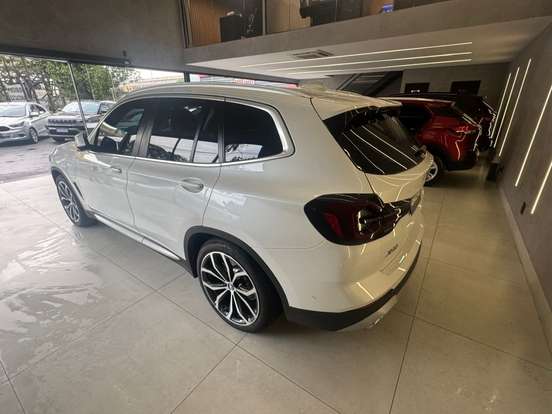 BMW-X3-2.0 16V HÍBRIDO X LINE XDRIVE30E STEPTRONIC BMW-X3-2023