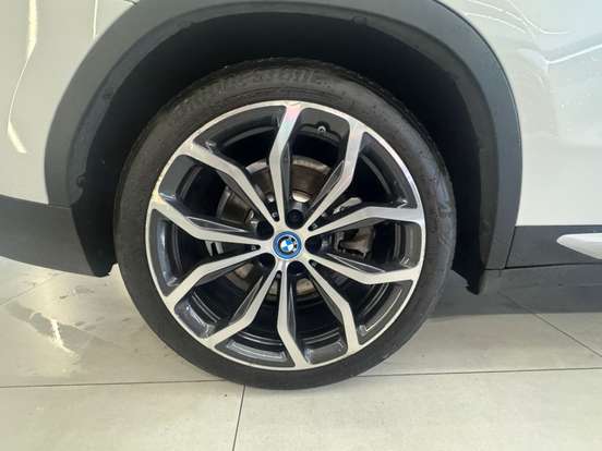 BMW-X3-2.0 16V HÍBRIDO X LINE XDRIVE30E STEPTRONIC BMW-X3-2023