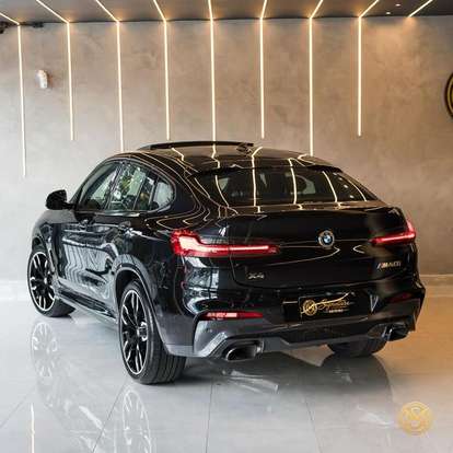 BMW-X4-2021